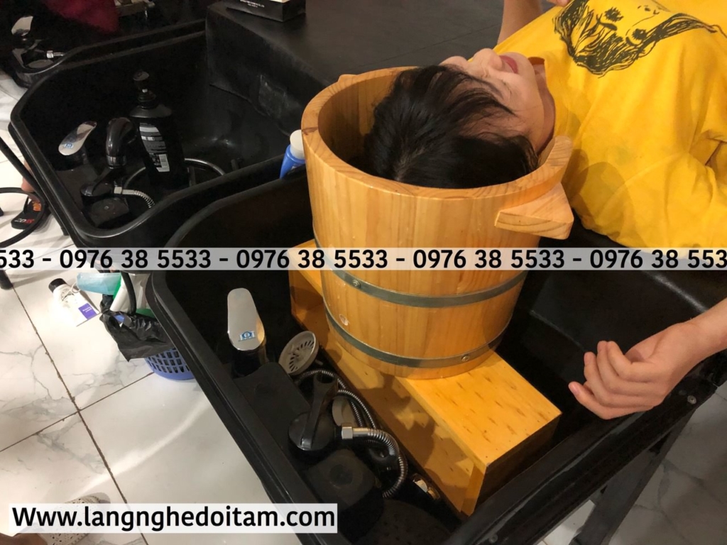 Đang cho khách thử thực tế tại Spa tại trung tâm TM Eco Green