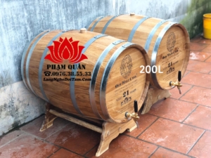 Thùng ngâm rượu gỗ sồi 200L kèm theo vòi và khắc mặt theo yêu cầu